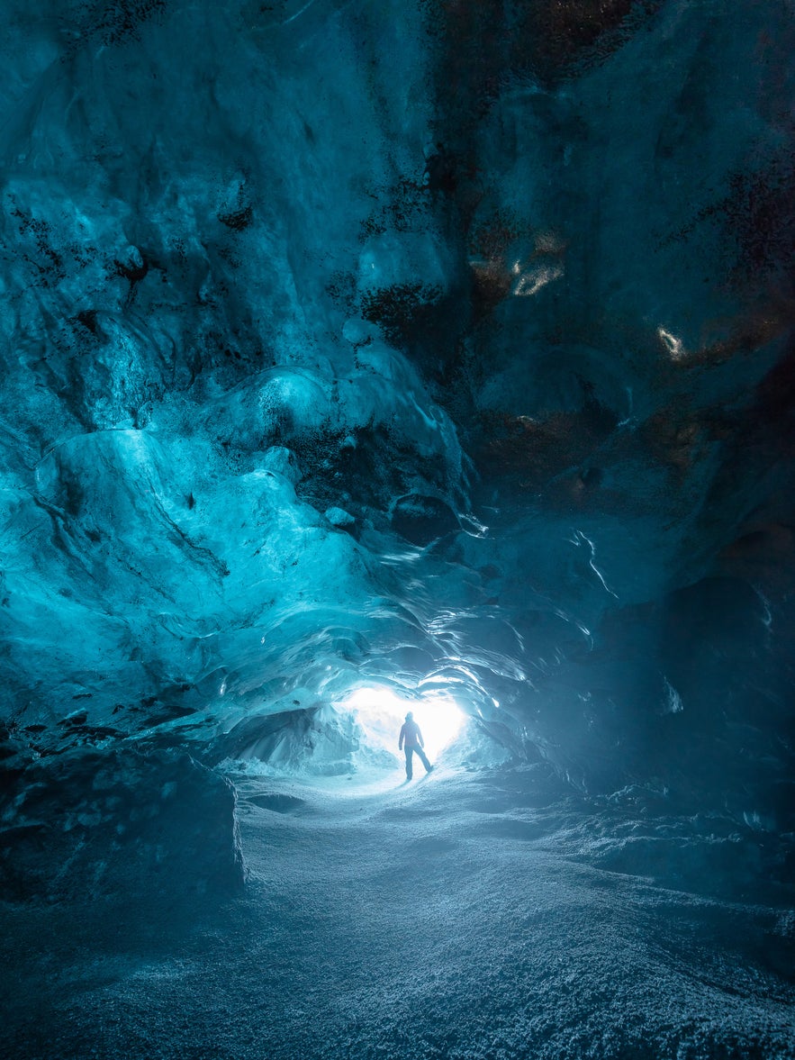 Guide to Ice Caves and How to Photograph Them