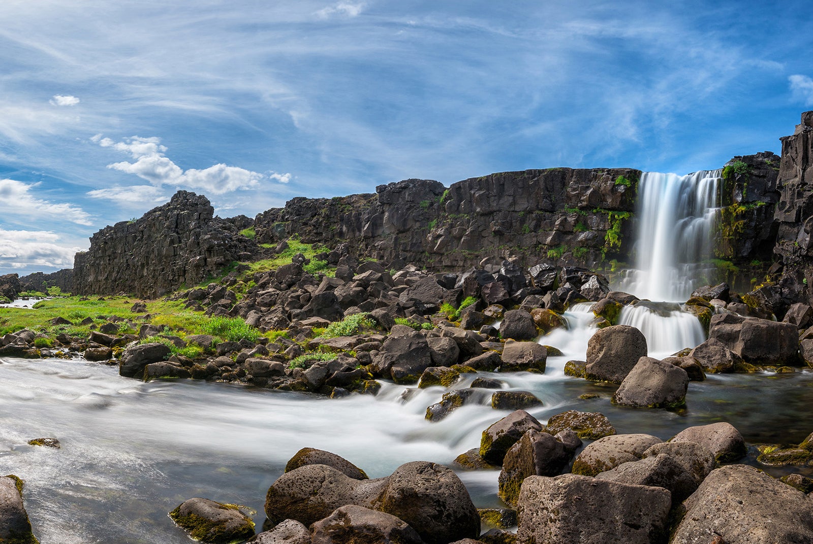 Captivating Oxararfoss, a hidden gem tucked away in Thingvellir National Park.
