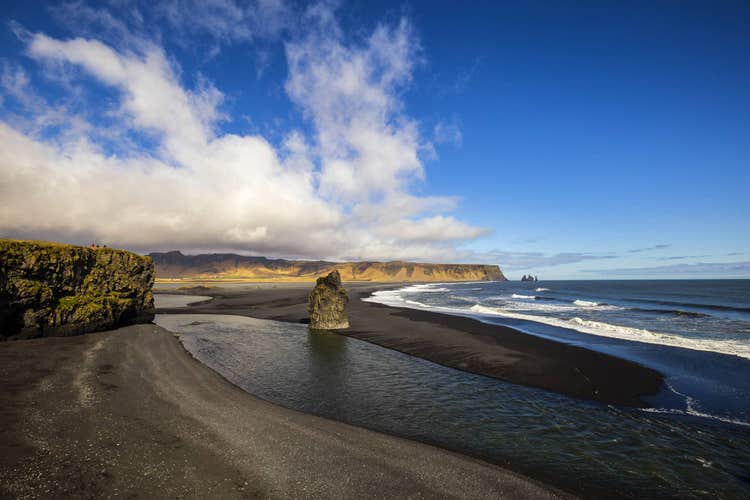 Small Group 11-Hour South Coast Sightseeing Tour with Transfer from Reykjavik