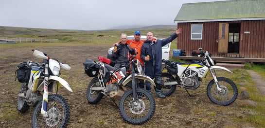 Hvítárvatn cabin is where these travellers will stay, but it is supposedly haunted.