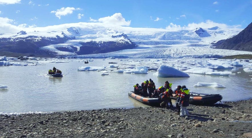 冰岛南岸的Fjallsárlón冰河湖是一处少有人至的小众景点