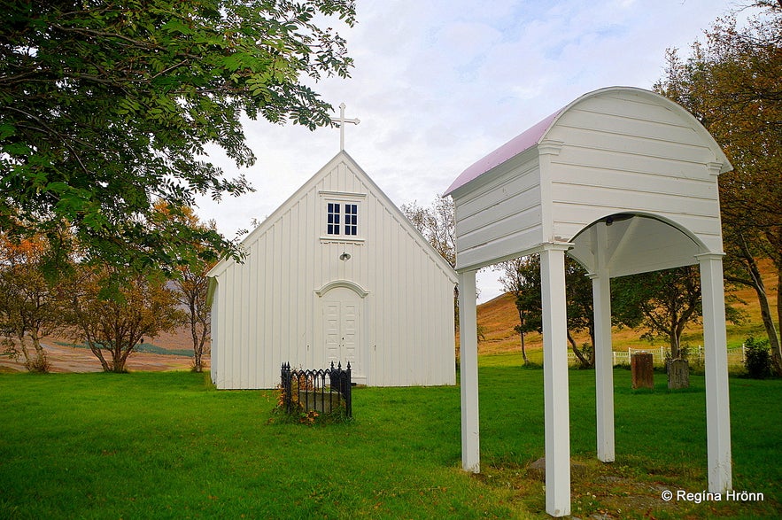 Hálskirkja church