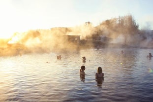 The Secret Lagoon features a large natural pool that can accommodate many visitors simultaneously.