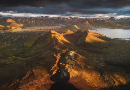 Scenic 3 Day Photography Workshop in the Icelandic Highlands with Waterfalls & Crater Lakes