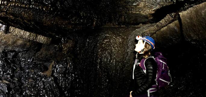 Raufarhólshellir : une expérience unique dans un tunnel de lave !