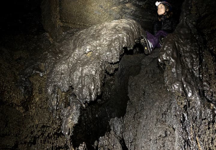 Raufarhólshellir : une expérience unique dans un tunnel de lave !