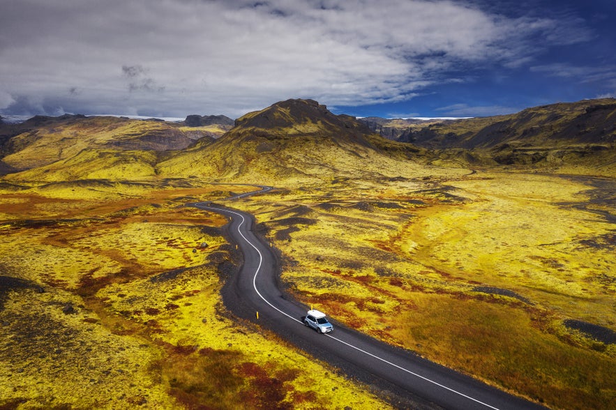 Enjoy different experiences in Iceland on a road trip