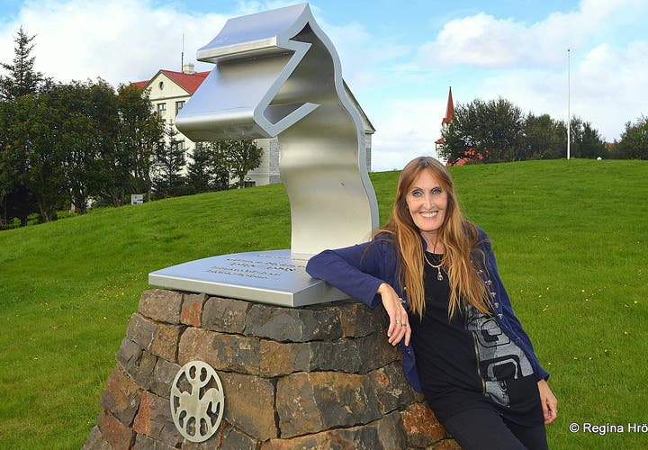 Regína my the monument Eiðfaxi at Hvanneyri West-Iceland