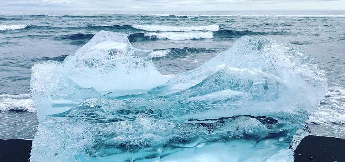 What to read before, during and after traveling to Iceland?