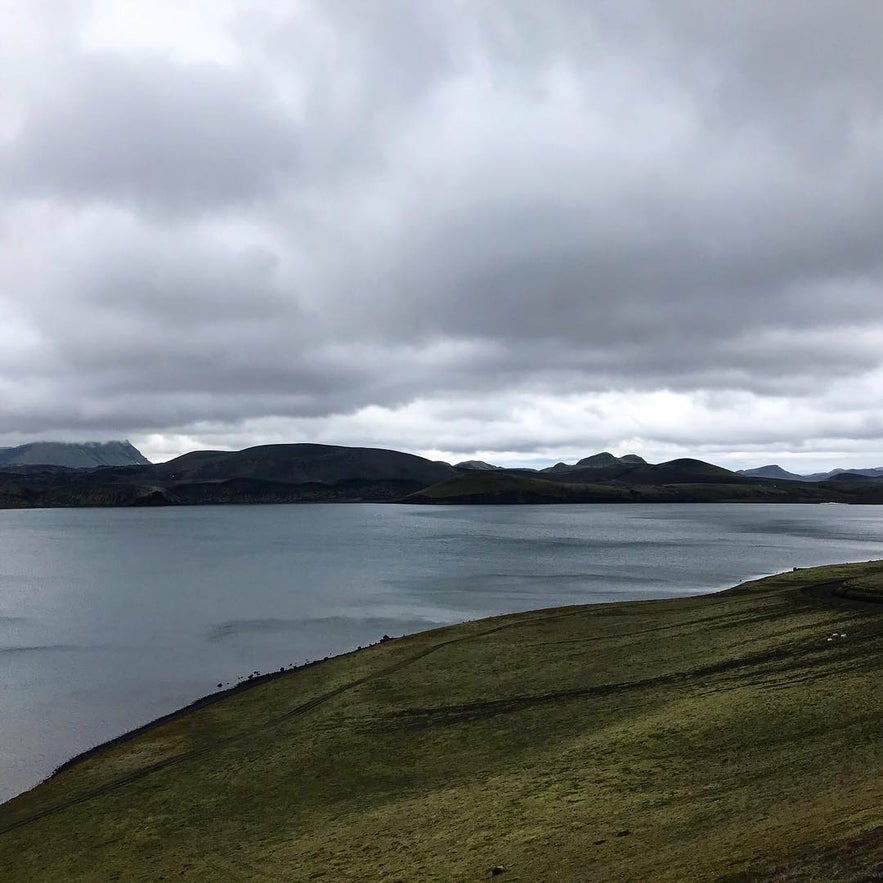 Frostasta&eth;avatn lake