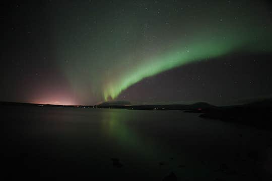Private Northern Lights Tour from Reykjavik with Refreshments