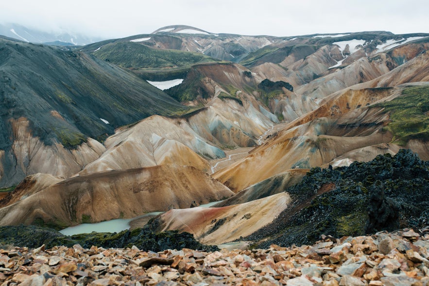 冰島中央內陸高地彩色火山實景