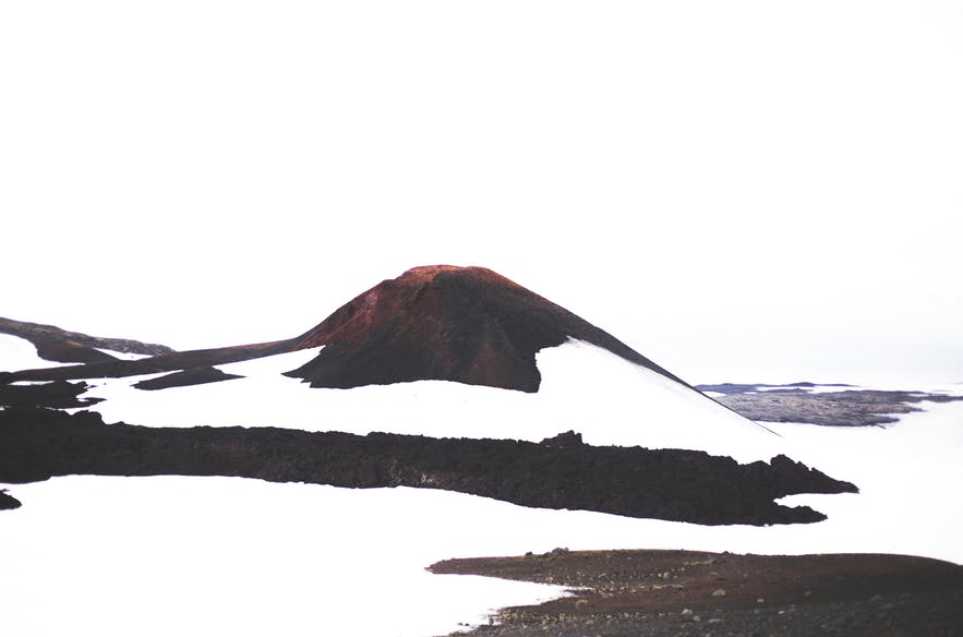 冰島中央高地的Fimmvörðuháls健行徒步路線景色