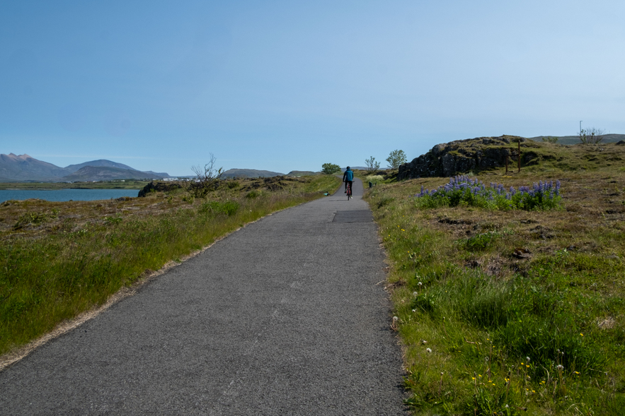 Fahrradfahrer in Grfarvogur