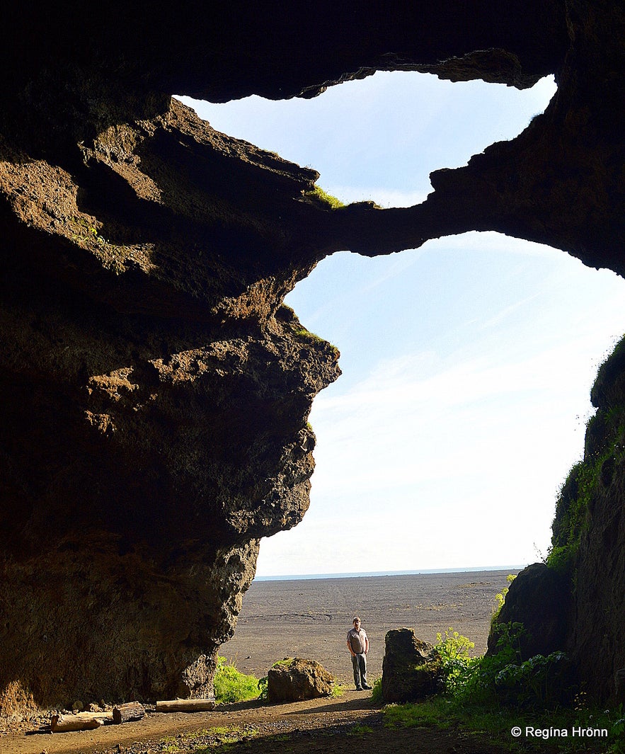 Gýgagjá in Hjörleifshöfði - nicknamed the Yoda Cave