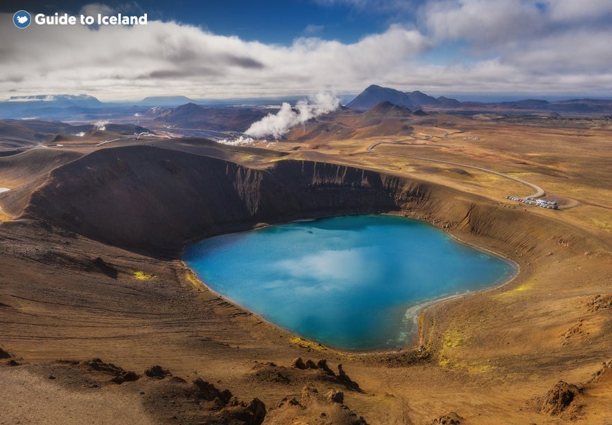 位于克拉夫拉火山的Víti火山口湖。