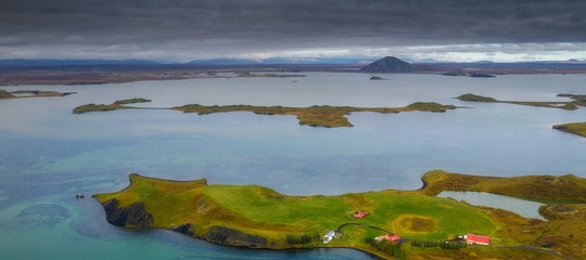 Mývatn_Lake_North_Summer_watermarked_(2).jpg