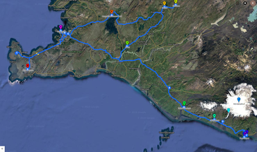 Ta fyra dagar för att köra Gyllene cirkeln-rutten och besök glaciärerna på Islands sydkust.
