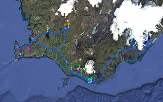 Njut av Island på sommaren och utforska vattenfallen på Sydkusten och Gyllene cirkeln på denna enkla självkörande tur.