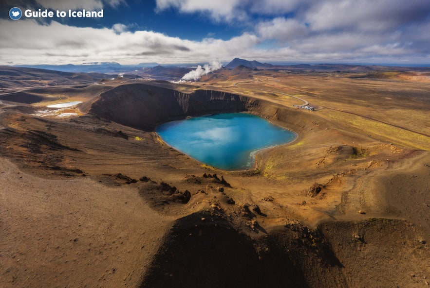 冰岛米湖viti火山口湖