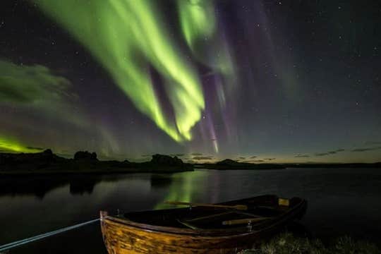 Private 3-Hour North Iceland Northern Lights Tour from Lake Myvatn