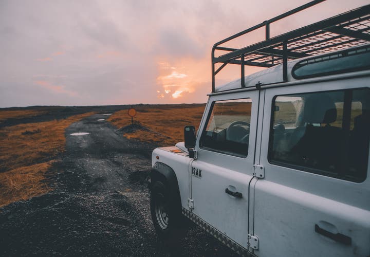 Viajar a Islandia en coche de alquiler o en tour guiado. ¿Qué opción te conviene más?