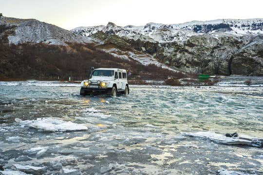 Private 11-Hour Super Jeep Tour to Thorsmork with Hiking and Transfer from Reykjavik