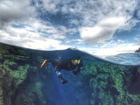 두 대륙 사이에서 즐기는 실프라 스노클링 투어 | 무료 사진 촬영 및 간식 제공