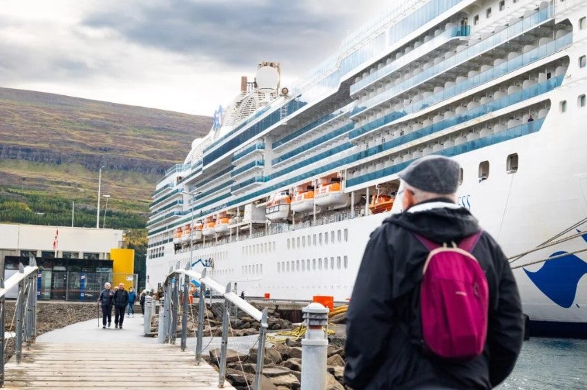 This thrilling small group tour of the Lake Myvatn area is arranged according to your cruise ship's schedule.