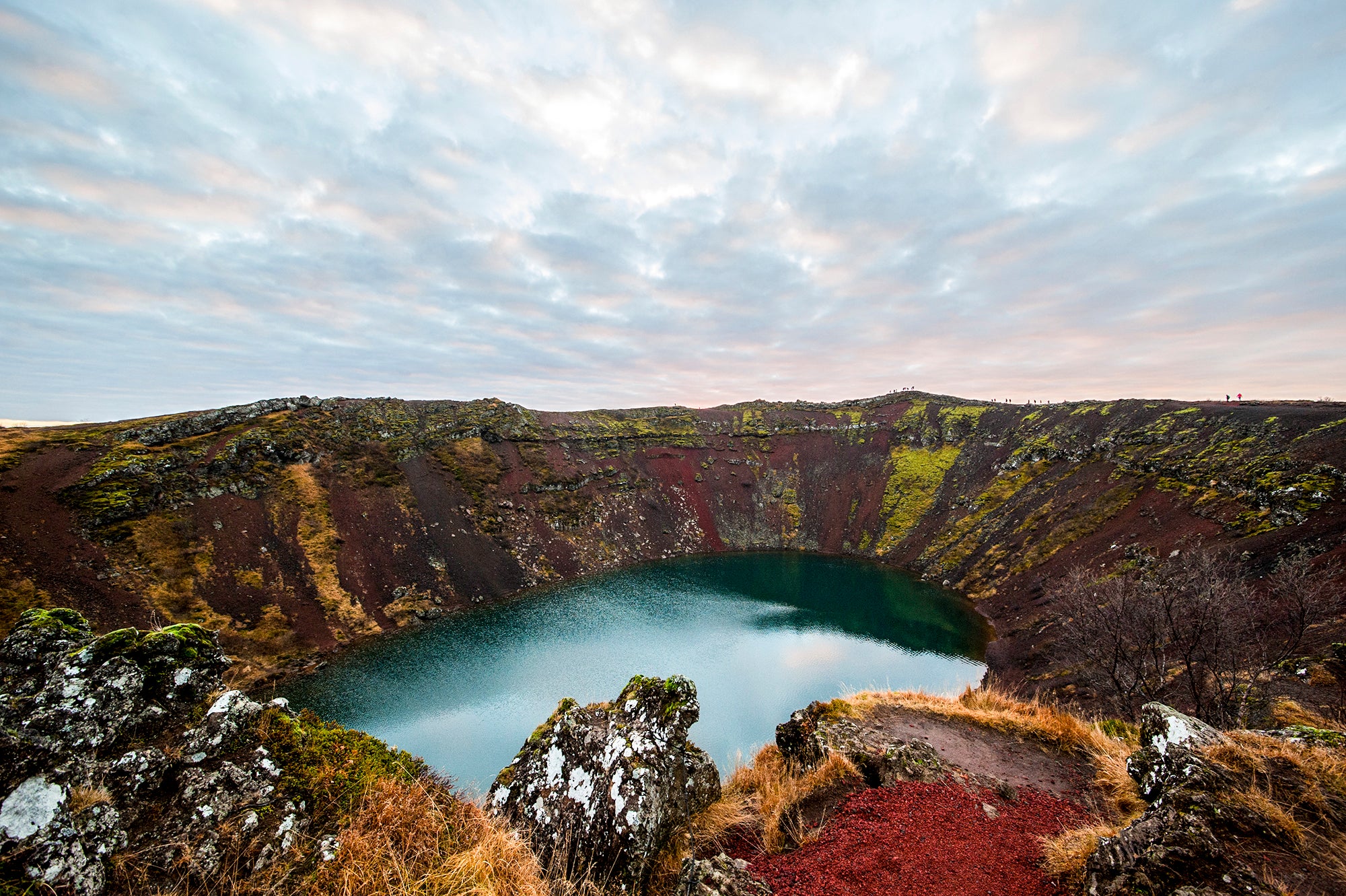 iceland volcano tourist spot