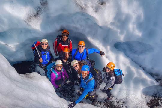 Small Group 6-Hour Glacier Hike, Jeep and Boat Tour in Fjallsjokull
