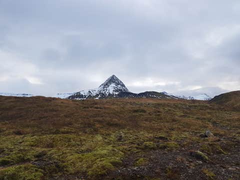 Exhilarating 12-Hour Rock Climbing & Hiking Day Tour on Mount Skessuhorn