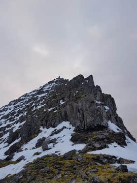 Exhilarating 12-Hour Rock Climbing & Hiking Day Tour on Mount Skessuhorn