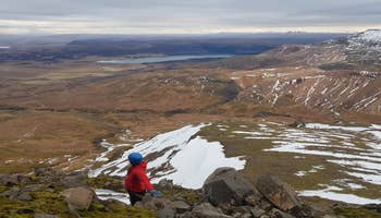 Exhilarating 12-Hour Rock Climbing & Hiking Day Tour on Mount Skessuhorn