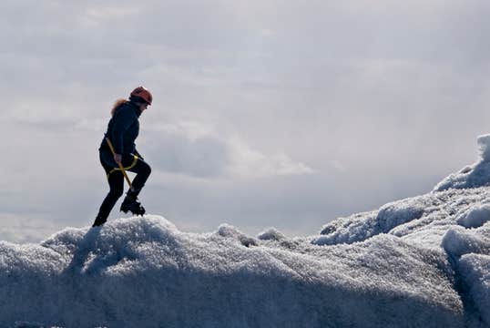 6 Hour Summer Glacier Discovery Hike on Vatnajokull with Transfer from Jokulsarlon Glacier Lagoon