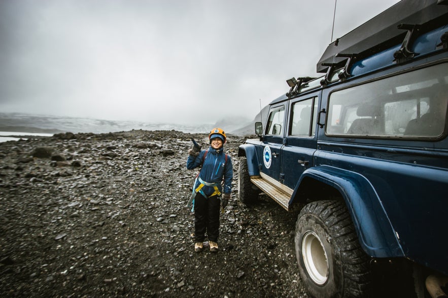 รถของ Blue Iceland