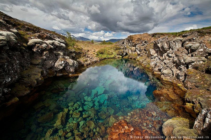 La fissure de Silfra se situe au coeur du parc national Thingvellir