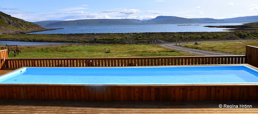 The long hot tub at Hveravík Strandir