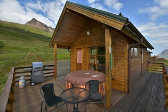 Solbrekka Guesthouse and Holiday Homes