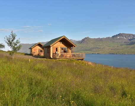 Solbrekka Guesthouse and Holiday Homes