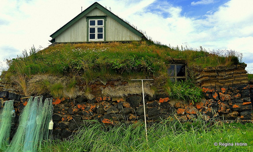 The Majestic Grænavatn Turf House at Mývatn