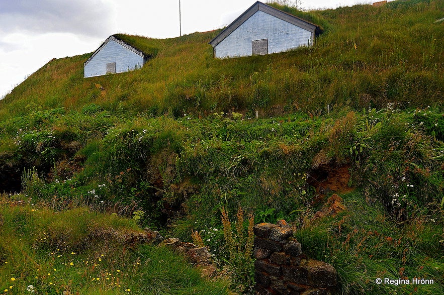 The Majestic Grænavatn Turf House at Mývatn