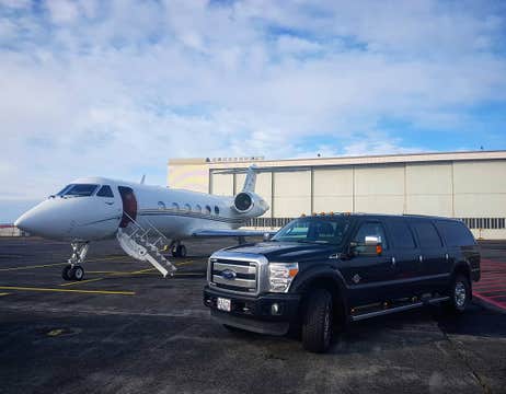 Private 12-Hour Luxury Jeep Tour with Icelands Top Sights & Transfer from Reykjavik