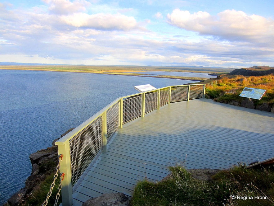 The observation platform at Hringsbjarg cliff