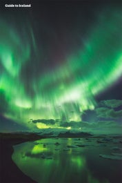 Jokulsarlon es el lugar perfecto para fotografiar auroras boreales.