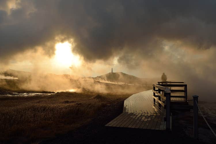 Private 10-Hour Luxury Jeep Tour to Reykjanes Peninsula with Blue Lagoon Option