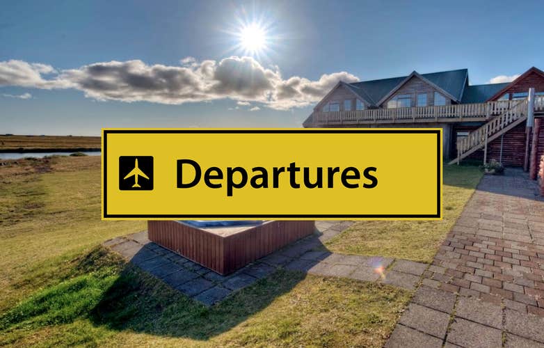 Luxury 1-Hour Private Transfer from Reykjavik to Keflavik International Airport