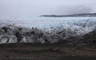 Stand in awe of the massive Jokulsarlon glacier lagoon, a true natural wonder of Iceland.