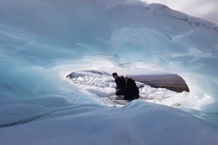 Small Group 3 Hour Glacier Hike on Falljokull with a Certified Guide with Transfer from Skaftafell