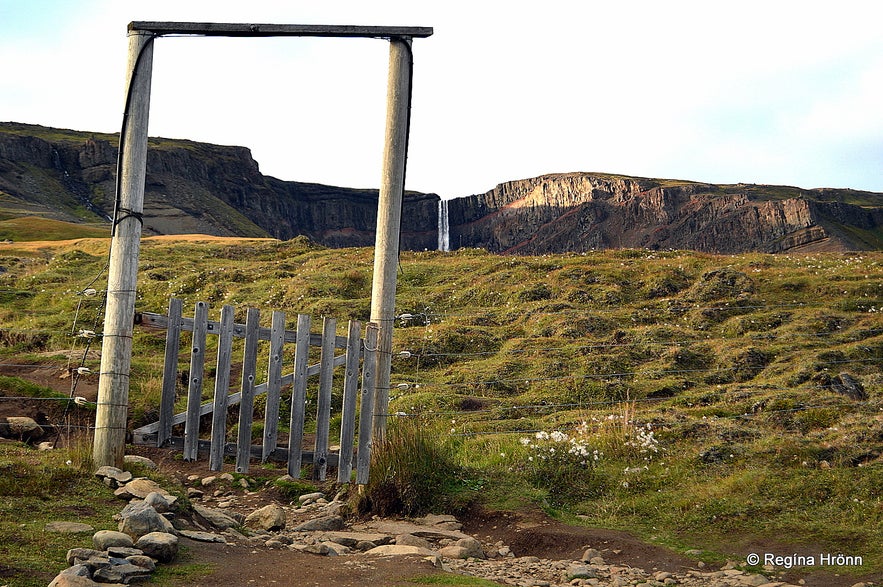 Hiking to Hengifoss waterfall